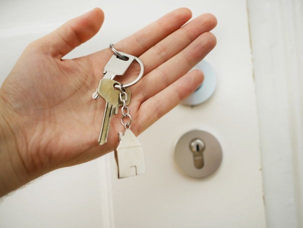https://DaisyC.StopRentingStartOwning.com